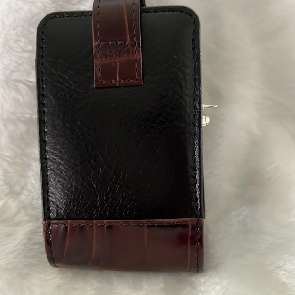 Brighton BLK Pebble w/BRN Croco phone case (NWT)